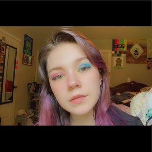 Meet your Posher, Madi